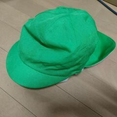 お話中🙇‍♀️黄緑 保育園の帽子
