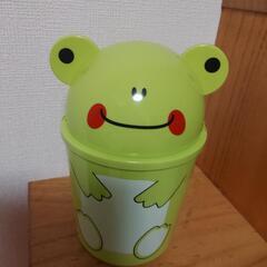 カエルのダストボックス　ごみ箱