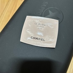 chanel ル ブラン ラ バーズ ロゼ　サンプル