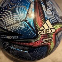 サッカーボール　adidas