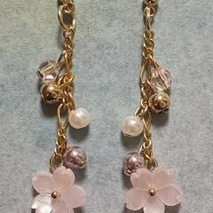 [値下げ]ハンドメイド 揺れる桜のピアス③