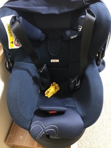 新生児　チャイルドシート エールベベ クルット回転式 360