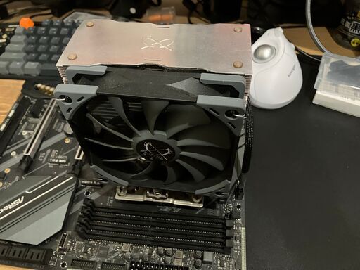 CPU i5 9600K + マザーボード + CPUクーラー（虎徹Mark2）