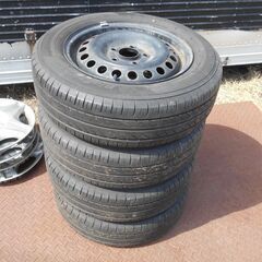 夏タイヤ　185／65　R15　まだはけます