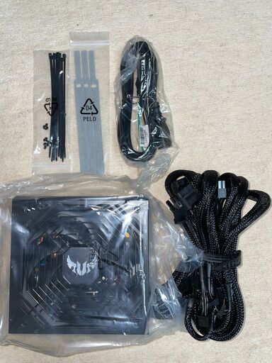 [ほぼ新品]ＡＳＵＳ ＴＵＦ Ｇａｍｉｎｇ 電源ユニット ６５０Ｗ