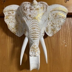 白 象の壁掛け🐘サイズ40×40