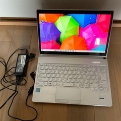 富士通★SH90/B1★Core i5-7200U/8GB/128GB