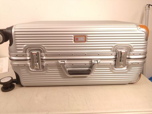 展示品・使用感無し・外箱無し】スイスミリタリー プレミアム Cタイプ  