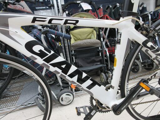 GIANT / ジャイアント クロスバイク FCR 28インチ 変速あり カギなし 自転車【ユーズドユーズ名古屋天白店】JO0170 GIANT / ジャイアント クロスバイク FCR 28インチ 変速あり カギなし