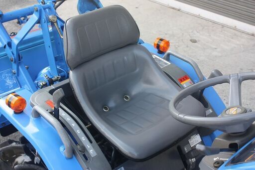 SOLD OUT】イセキ トラクター TF3F 13馬力 4WD 耕運幅110cm【簡易清掃