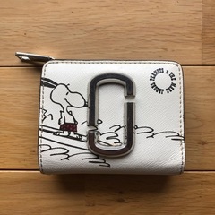 marc jacobs二つ折り財布