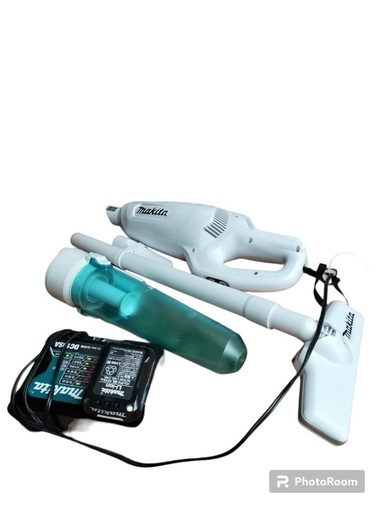マキタ CL108FD サイクロン 掃除機 充電器 makita コードレス掃除機CL108 カプセル式 10.8Vバッテリ充電器・サイクロンアタッチメント付  生活家電 家電製品 かっこいい スリム オシャレ お手頃 お得 格安 激安 破格 特価 特売 セール