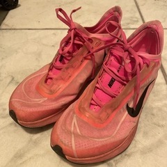 NIKEのランニングシューズ(ピンク)です☺️