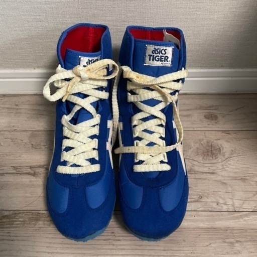 asics ボクシングシューズ　ハイカットスニーカー
