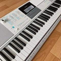CASIO LK-516 電子ピアノ