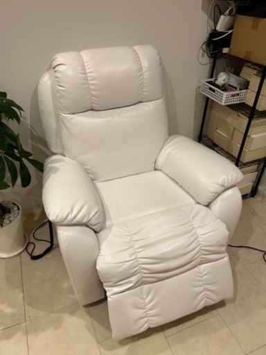 超美品！全自動式リクライニングソファ