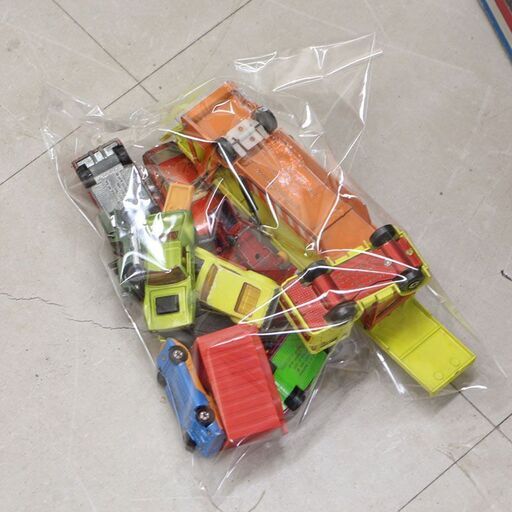 タカラ トミー トミカ タウン パーキング ビルデラックス ミニカー