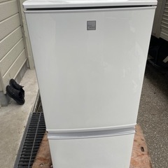 2018年製　SHARP2ドア冷蔵庫　