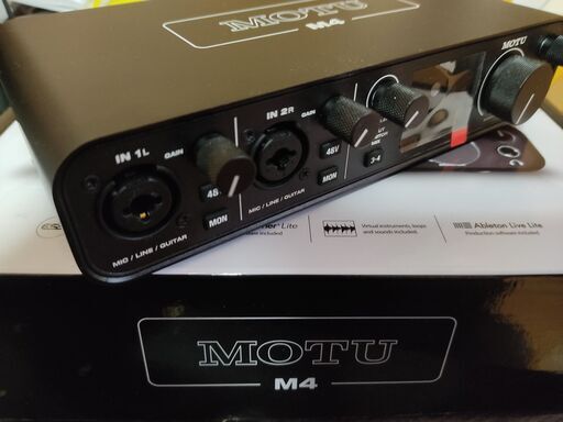 MOTU M4　オーディオインターフェース