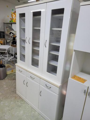 【新生活SALE】食器棚　中古　リサイクルショップ宮崎屋住吉店24.4.6k