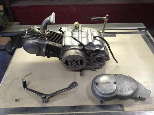 バイク ホンダダックス70エンジン