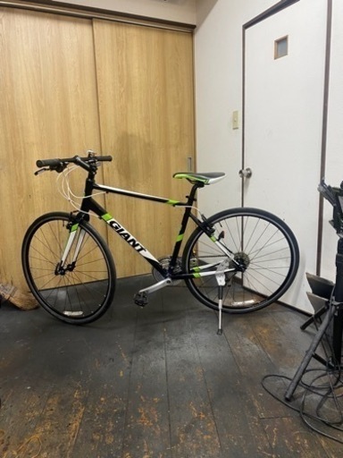 中古車 クロスバイク ジャイアント CROSTAR アルミフレーム 24段変速