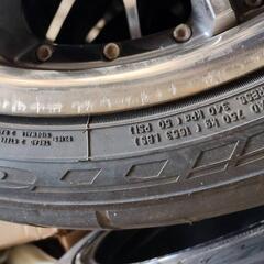 車のパーツ タイヤ、ホイール　