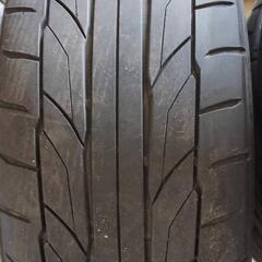 車のパーツ タイヤ、ホイール　