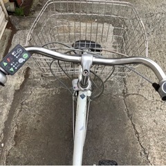 387 ブリヂストン新機種電動アシスト自転車POLKU26インチホワイト 