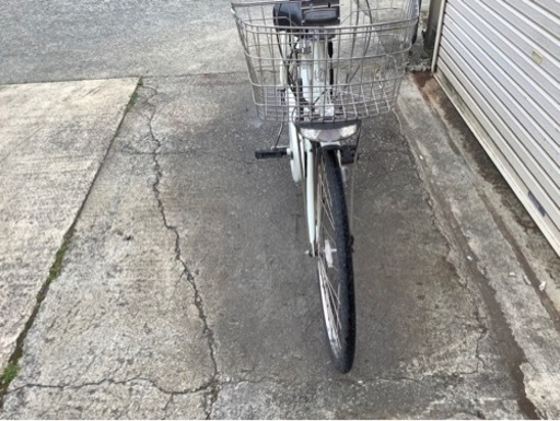 387 ブリヂストン新機種電動アシスト自転車POLKU26インチホワイト