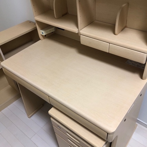 【限界値下げ】イトーキ　学習机　フリーワン 限界値下げ】イトーキ 学習机 フリーワン ITOKI 学習机 フリーワンZ