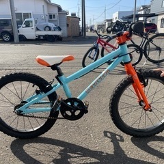 【受け渡し決まりました】ヨツバサイクル　18インチ　アルミフレーム　キッズ自転車