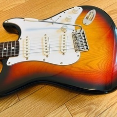 Fender japan st72 Eシリアル サンバースト  3点止め　ラージヘッド　ストラトキャスター 1984〜87年製