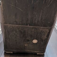 ポータブル 冷凍 冷蔵庫 45L -20℃～20℃ 2室独立温度制御【 車載 低電圧保護・耐震設計 】【 バッテリー内蔵可能 】【 大型ホイール＆牽引ハンドルで楽々運搬 】 4WAY電源対応 急速冷凍 大容量 省エネ 静音 LCD温度表示 庫内灯付き USB充電ポート AC・DCコード付き 車載 車中泊 アウトドア キャンプ 釣り BBQ 災害時に大活躍