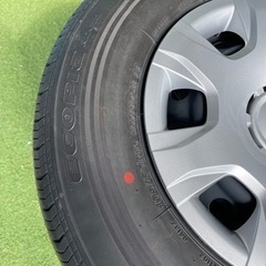 ハイエース　新車外しタイヤ