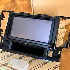 アルファード/ヴェルファイア３０系　純正ナビ