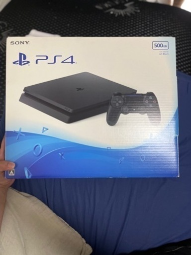 ps4 500gb本体　箱　コントローラ2つ　ソフトおまけつき