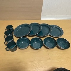 ホーロー　食器セット