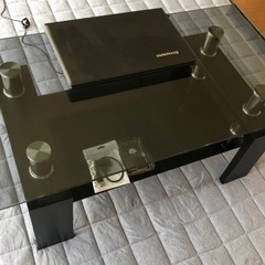 家具　ガラステーブル　