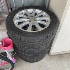 車のパーツ タイヤ、ホイール