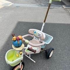 くまのぷーさん　自転車 手押しハンドル付き　三輪車