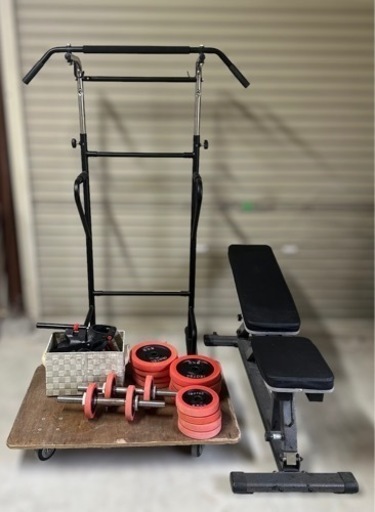 トレーニングベンチ、可変ダンベルセット　引き取り限定　ホームトレーニング トレーニングベンチ、可変ダンベルセット 引き取り限定 ホーム