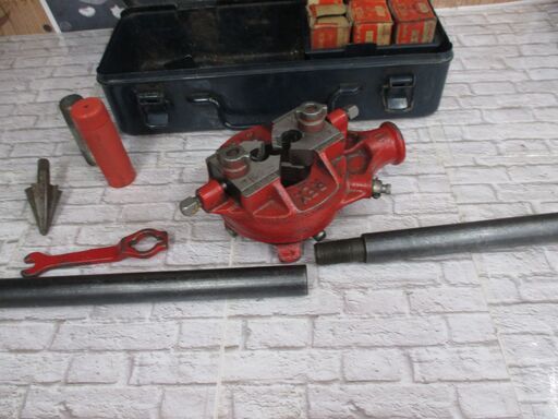 REX　レックス　手動ねじ切り機　中古品　サビ付有　【ハンズクラフト宜野湾店】 REX レックス 手動ねじ切り機 中古品 サビ付有 【ハンズクラフト宜野湾店】