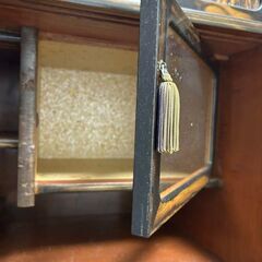 【配送料込】アンティーク家具大正後期から昭和初期の飾り棚　美品です