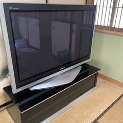 50インチのテレビとテレビ台