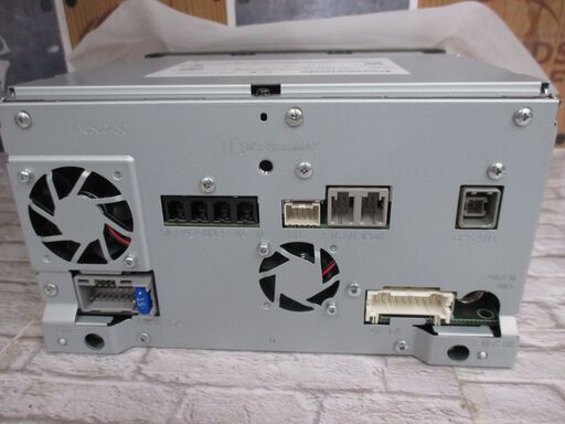 パナソニック　Panasonic　CN-HE02D　カーナビ　未使用品　【ハンズクラフト宜野湾店】 パナソニック Panasonic CN-HE02D カーナビ 未使用品 【ハンズクラフト