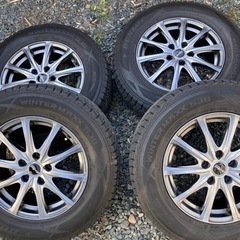 アルミ付スタッドレス　215/70r16  