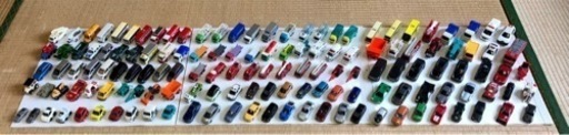 ミニカー　140台（トミカ約90台あります）