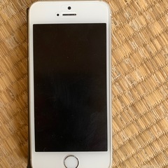 iPhone SE  取り引き中