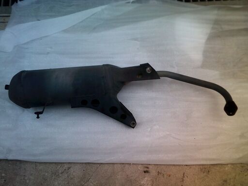 アクシスZ　マフラー/スタンド